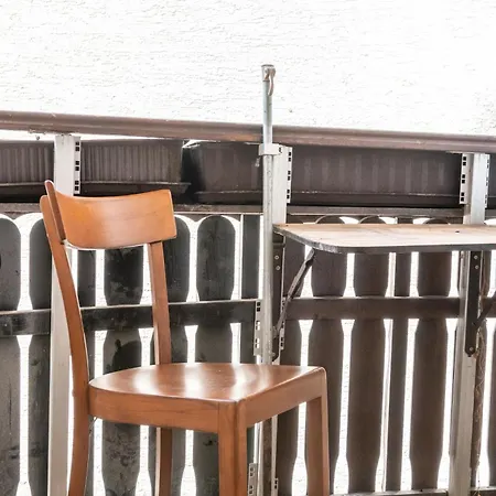 Arbeitnehmerunterkunft I 3 Betten I Balkon I Eigene Kueche & Bad * Гросс-Умштадт